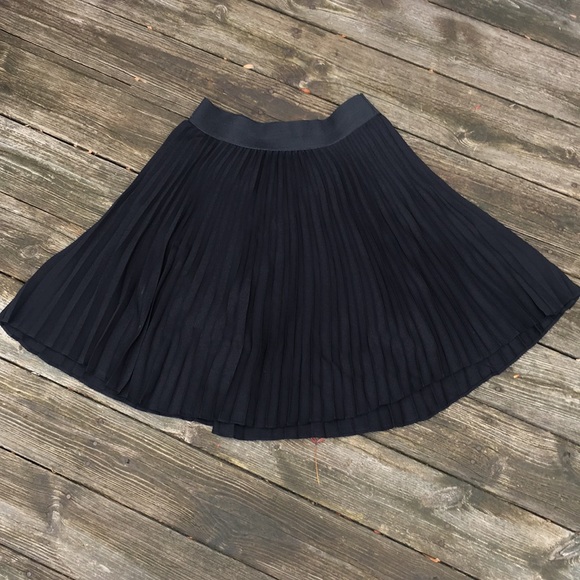 Apt. 9 Dresses & Skirts - APT 9 Flowing Skirt